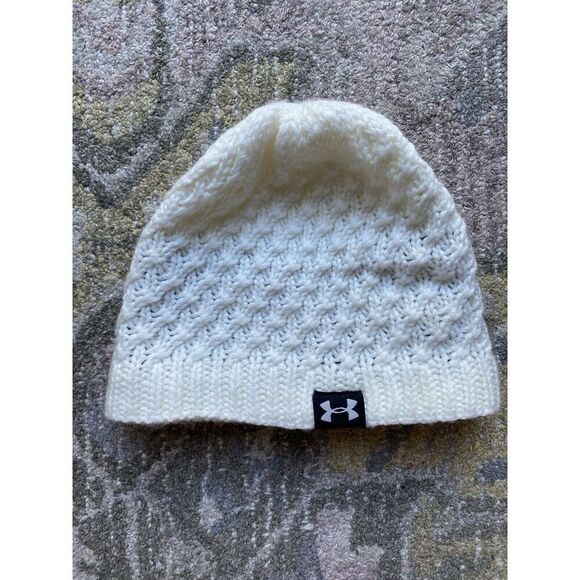 Under Armour Accessories - Underarmour Womans Knitted Winter Beanie Hat